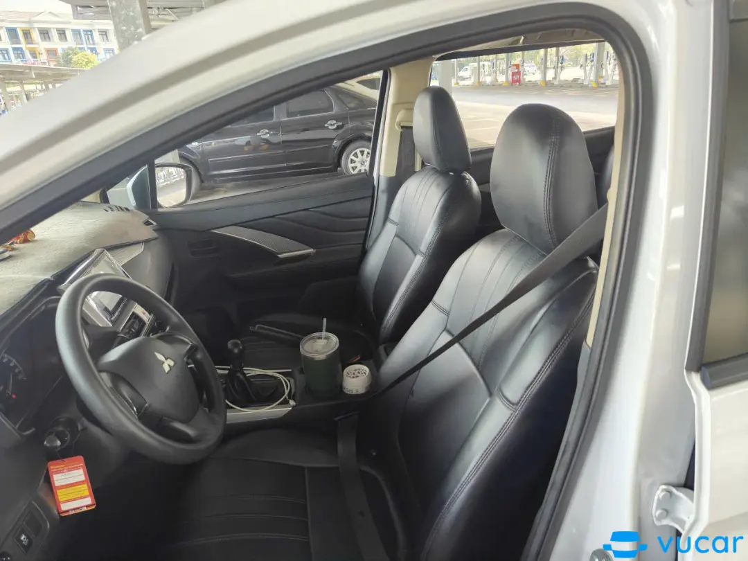 Mitsubishi Xpander 1.5 MT 2022 - Nội thất 3