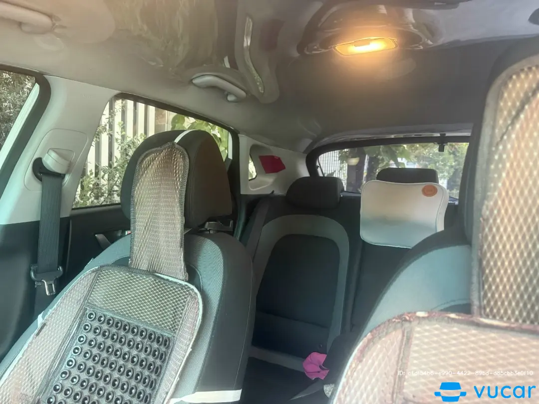 Hyundai Kona AT 2021 - Nội thất 3