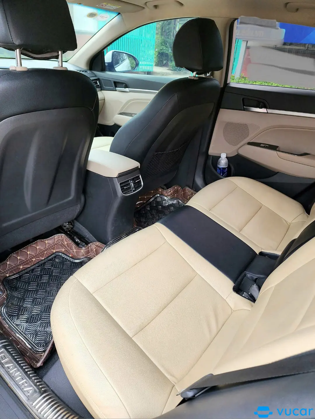 Hyundai Elantra 2.0 AT 2020 - Nội thất 3