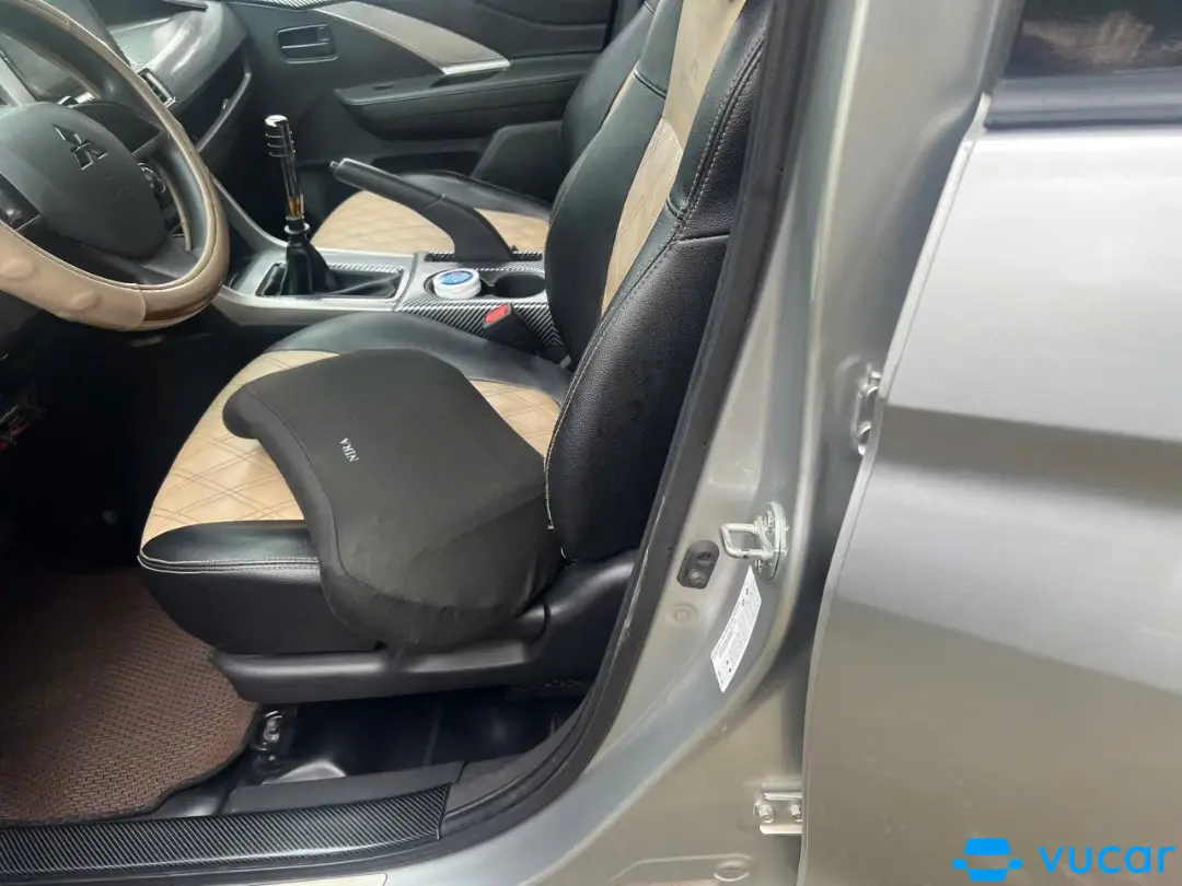 Mitsubishi Xpander 1.5 MT 2020 - Nội thất 6