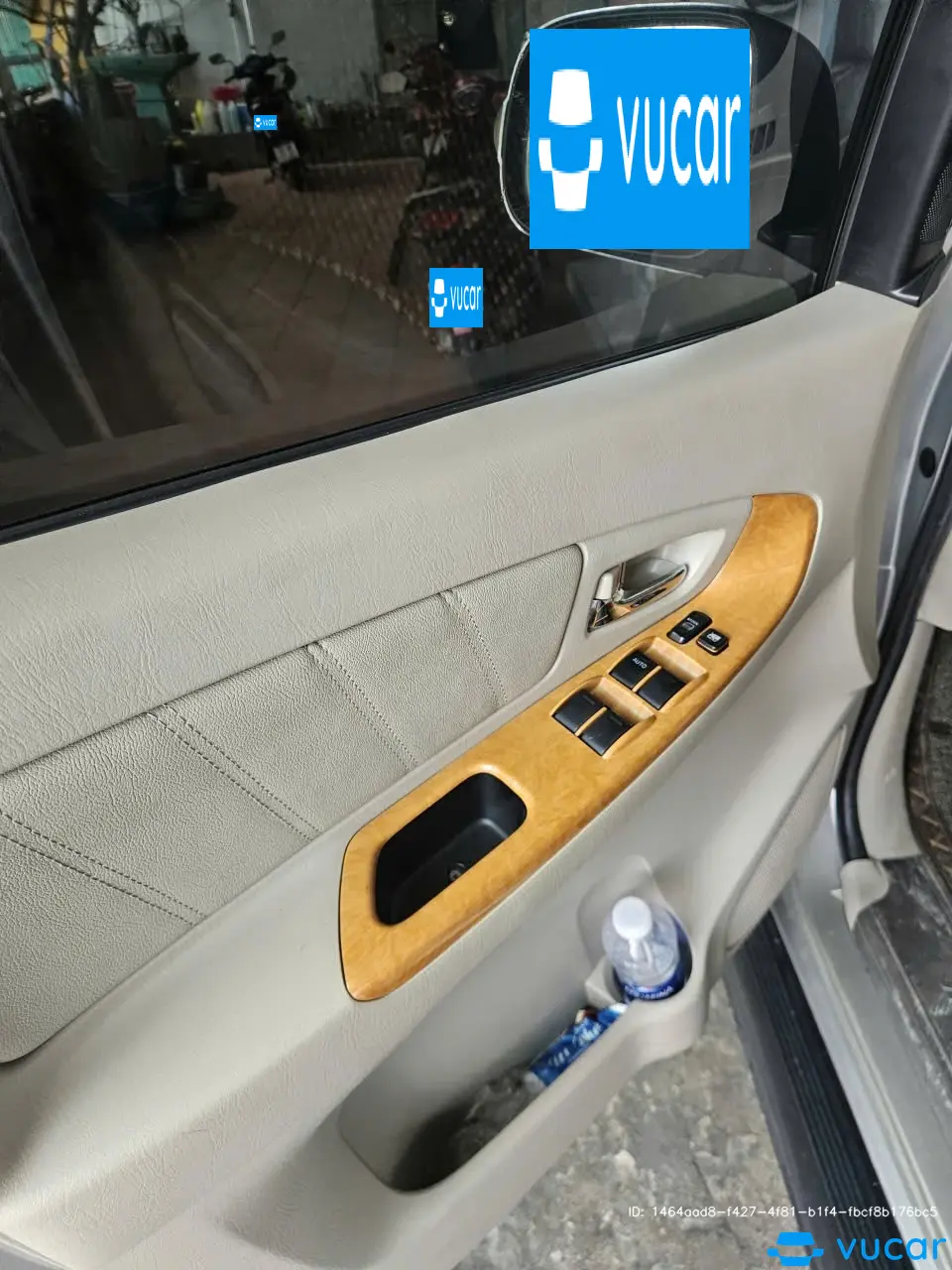 Toyota Innova V 2010 - Nội thất 14