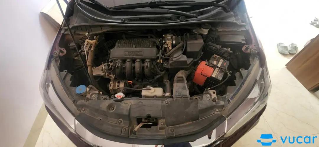 Honda City 1.5TOP 2018 - Khoang động cơ 1