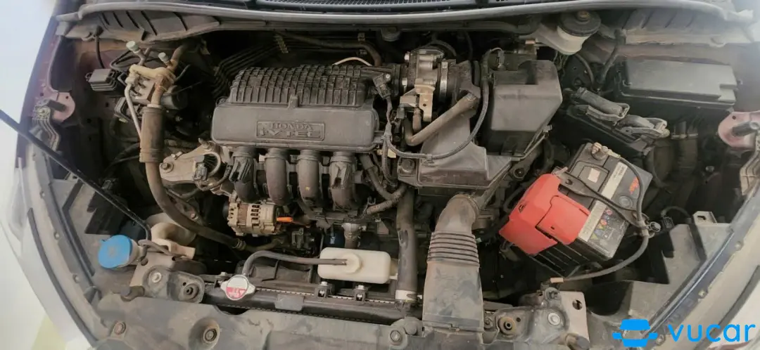 Honda City 1.5TOP 2018 - Khoang động cơ 2
