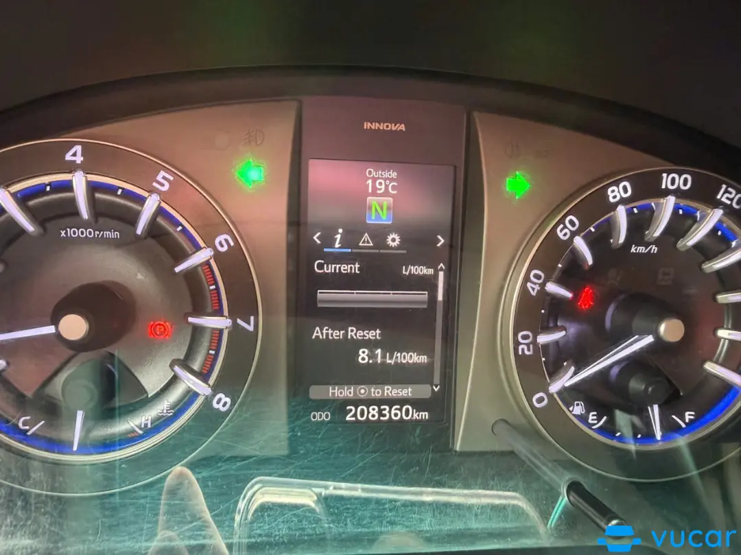 Toyota Innova 2.0G 2018 - Nội thất 4