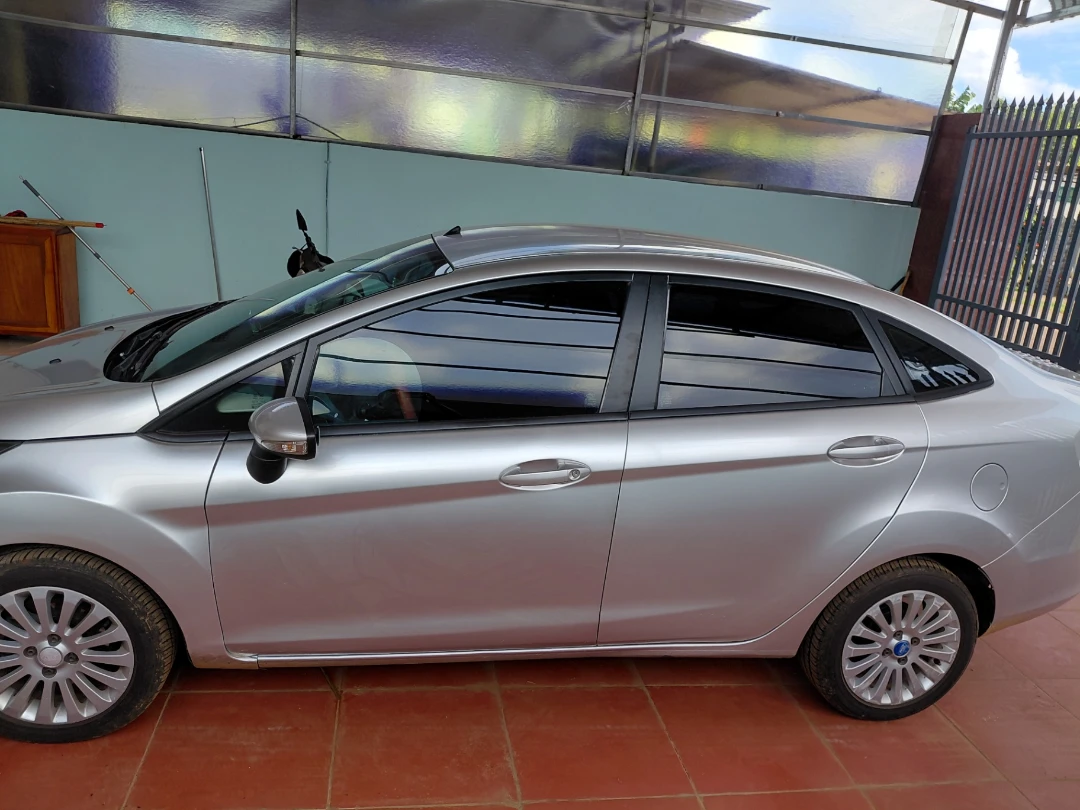 ford fiesta 1.6 std 2011 - Ngoại thất 3