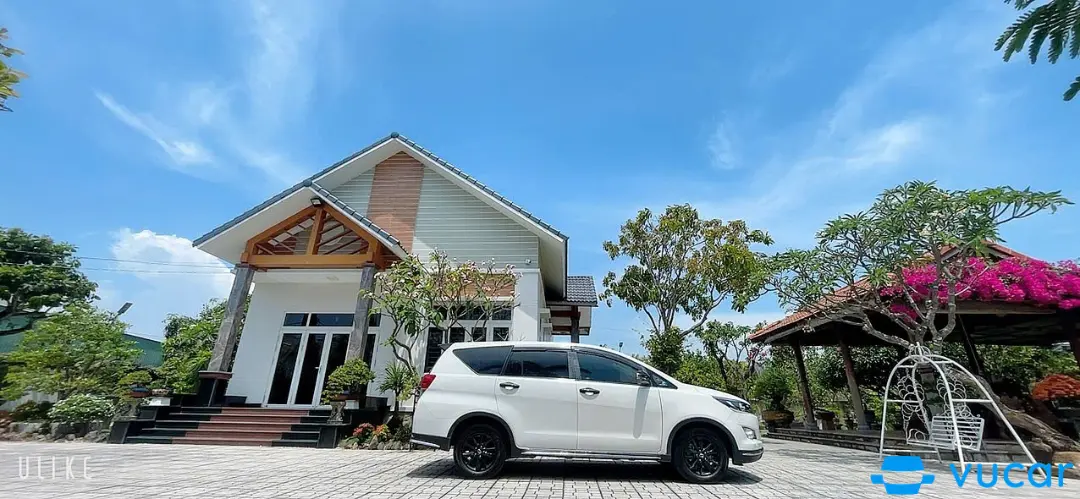 Toyota Innova 2.0 Venturer 2019 - Ngoại thất 2