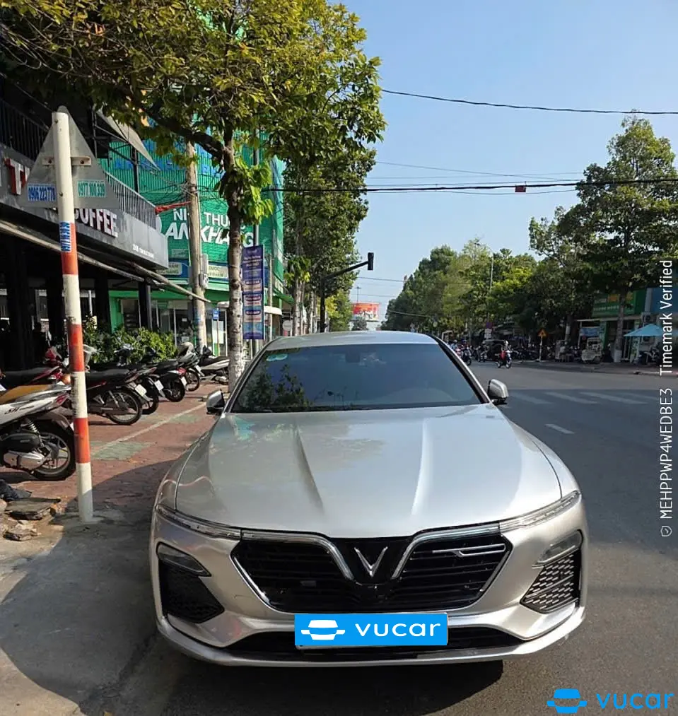 VinFast Lux a 2.0 Base 2.0 AT 2020 - Ngoại thất 2