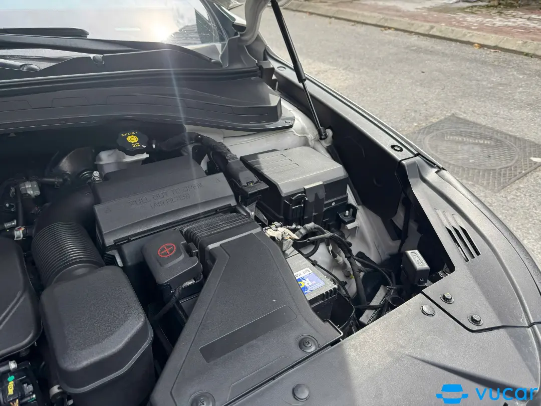 Hyundai Santafe máy xăng cao cấp 2020 - Khoang động cơ 3