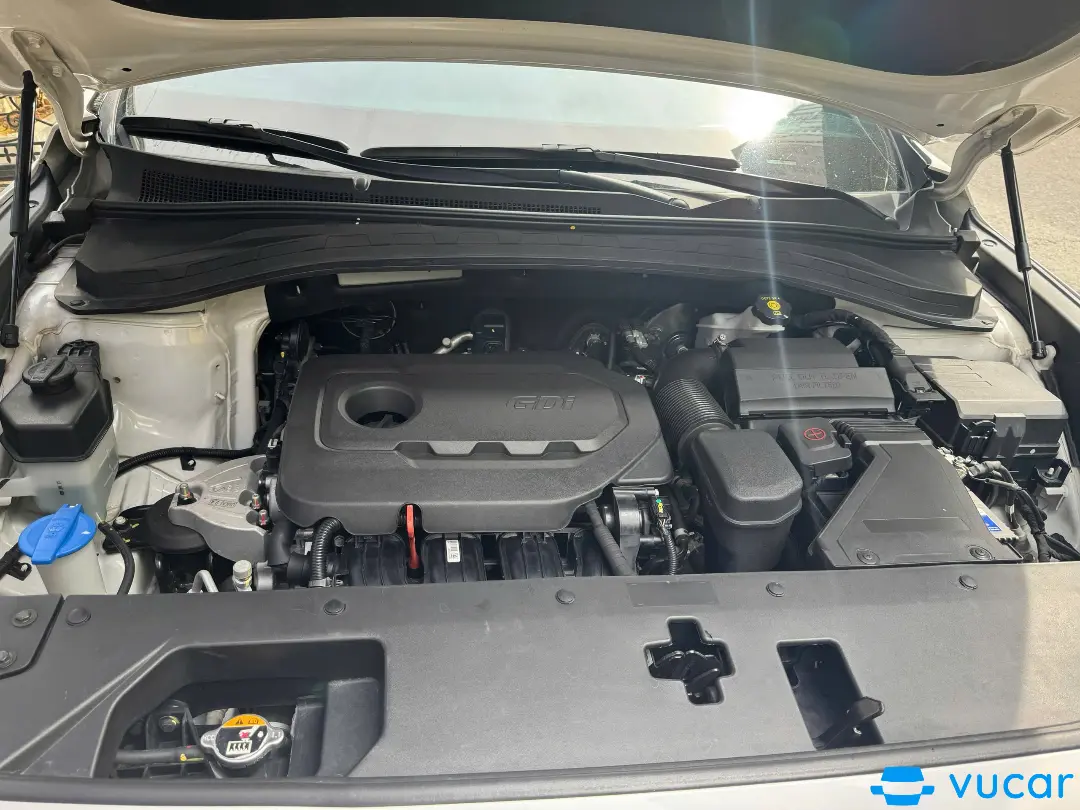Hyundai Santafe máy xăng cao cấp 2020 - Khoang động cơ 2
