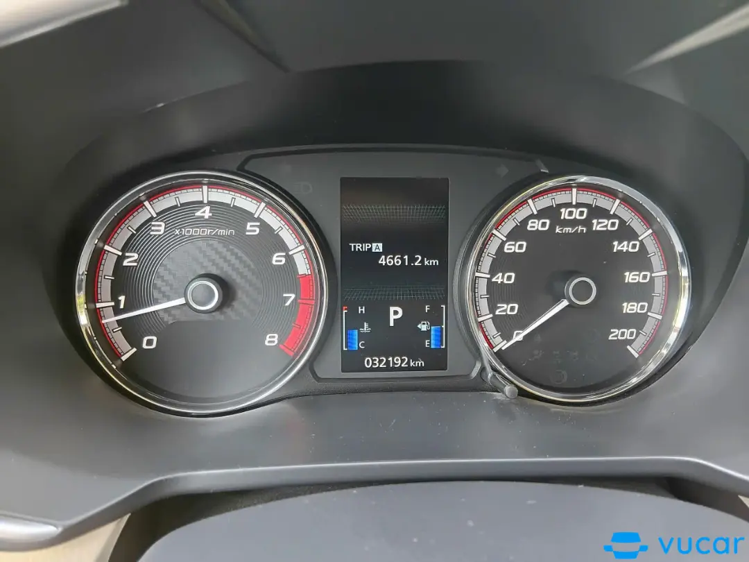 Mitsubishi Xpander 1.5 AT 2019 - Nội thất 4