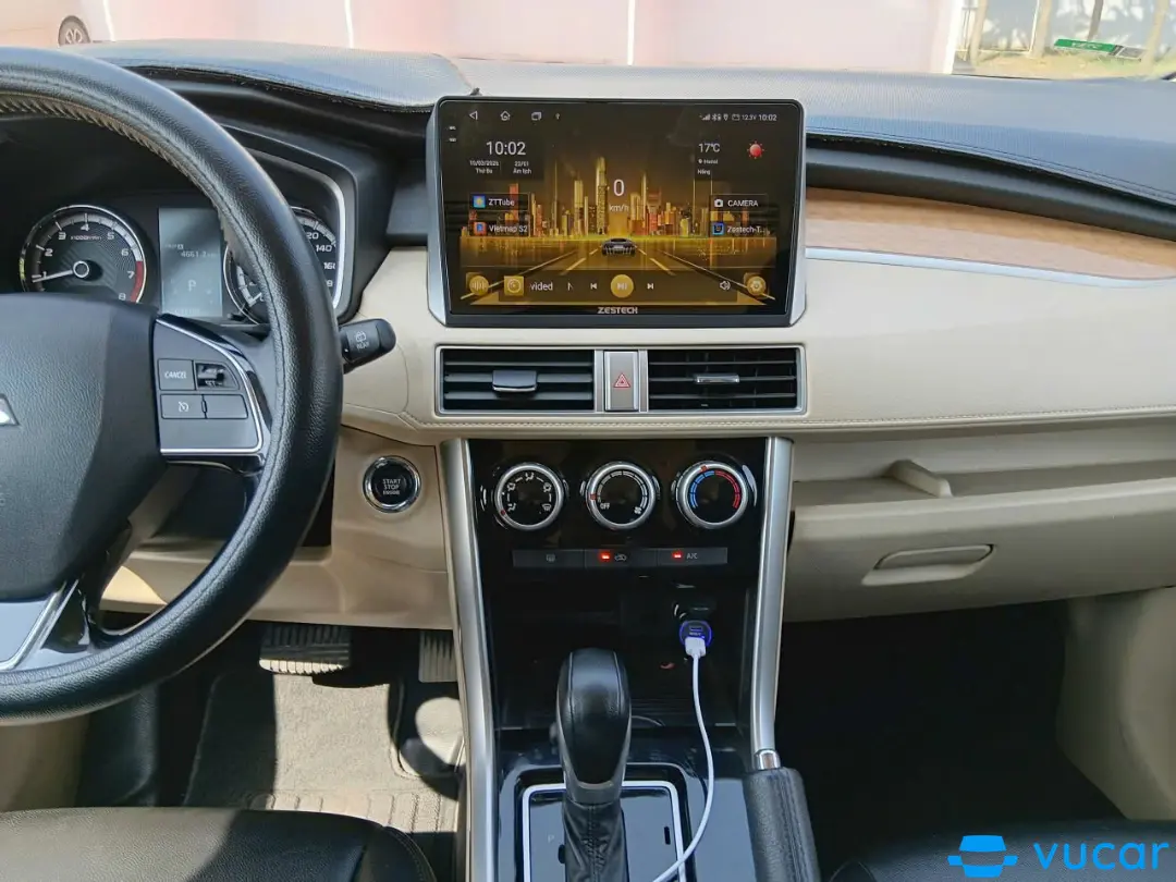 Mitsubishi Xpander 1.5 AT 2019 - Nội thất 5