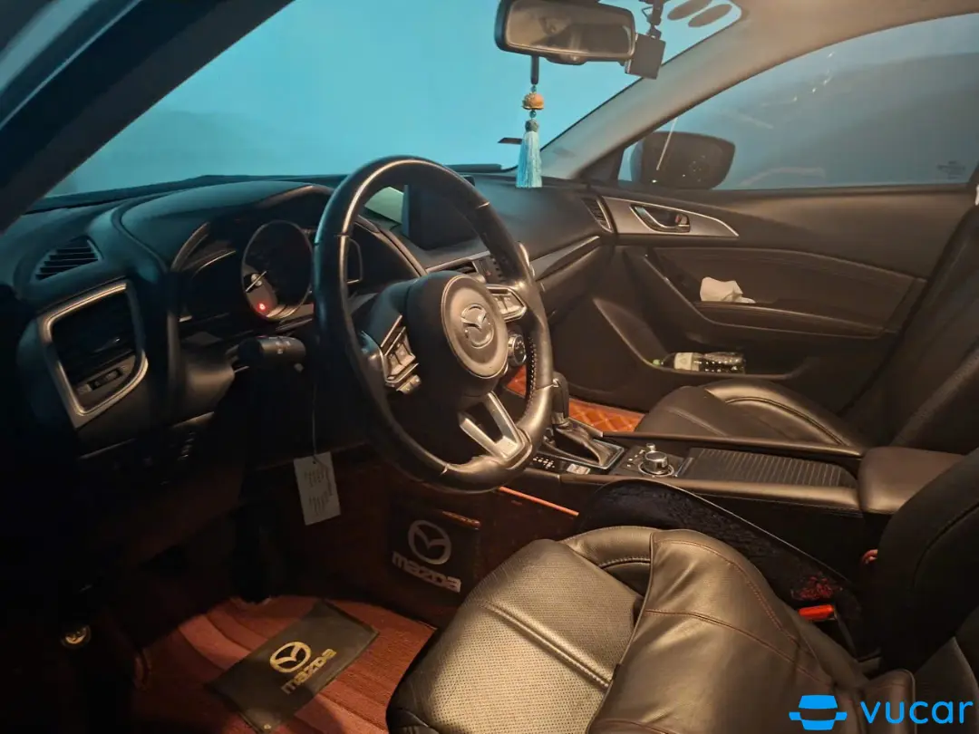 Mazda 3 1.5 AT 2018 - Nội thất 1