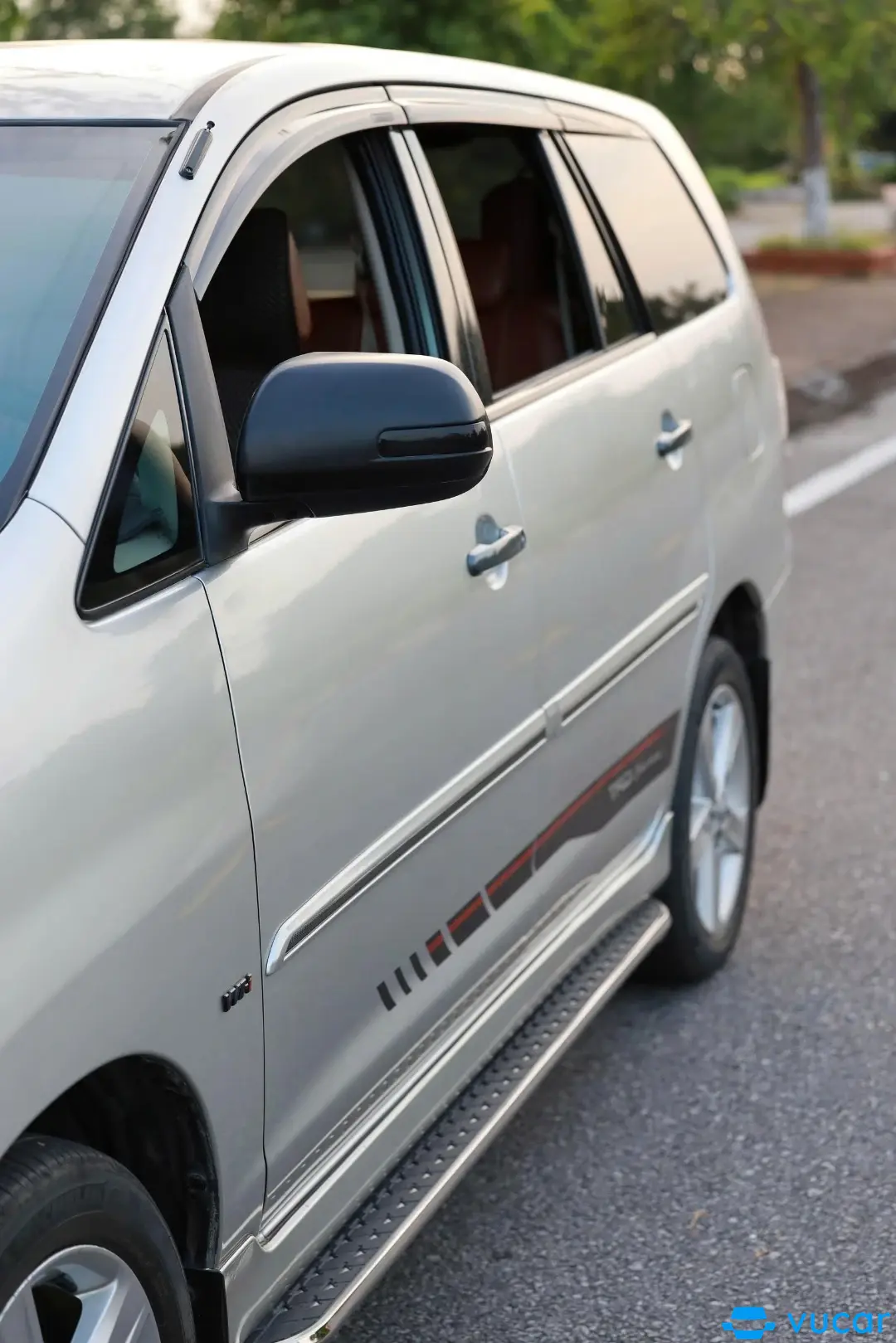 Toyota Innova 2.0E 2015 - Ngoại thất 6