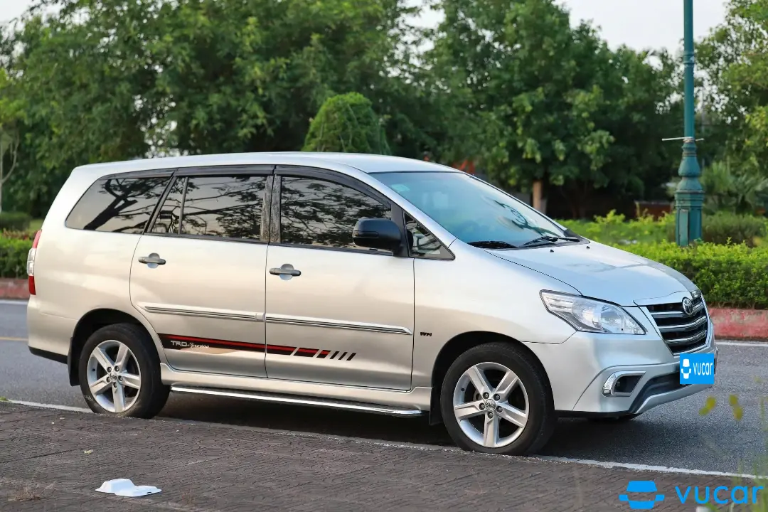 Toyota Innova 2.0E 2015 - Ngoại thất 7