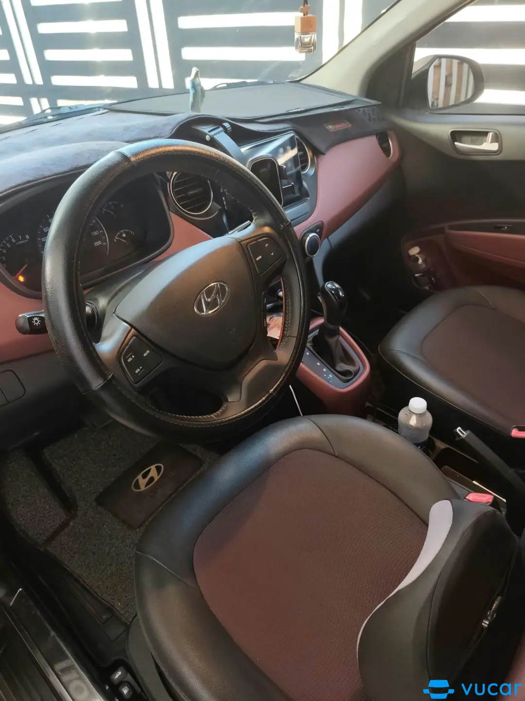 Hyundai Grand i10 Sedan AT 2020 - Nội thất 3