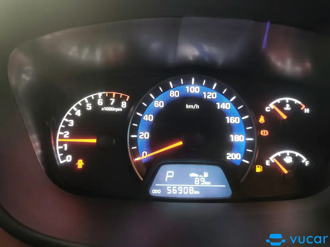 Hyundai Grand i10 Sedan AT 2020 - Nội thất 2