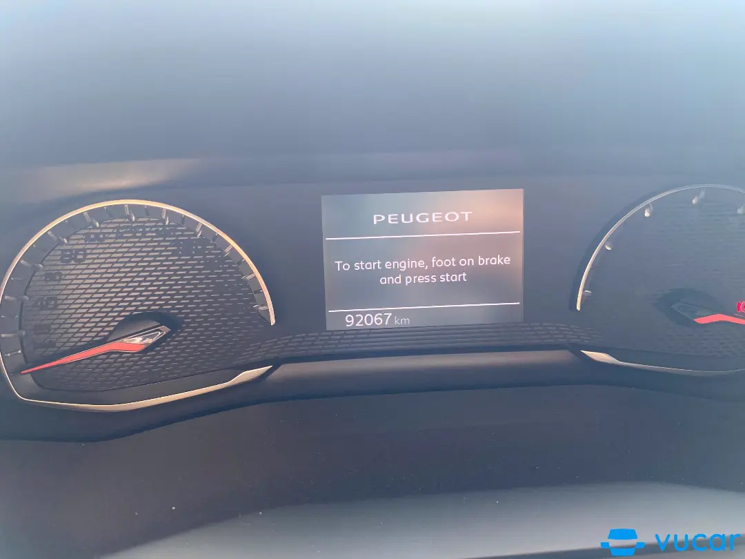 Peugeot 2008 active 2021 - Nội thất 1