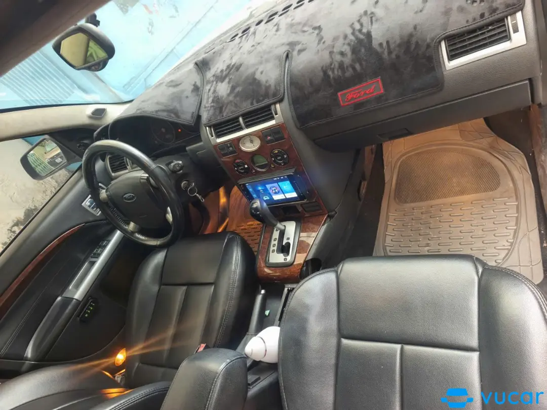 Ford modeo 2.5 AT 2004 - Nội thất 2