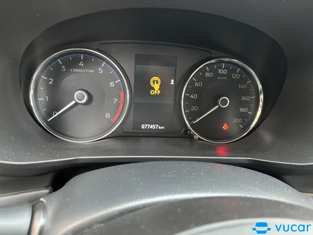 Kia Soluto 1.4 AT Deluxe 2020 - Nội thất 8
