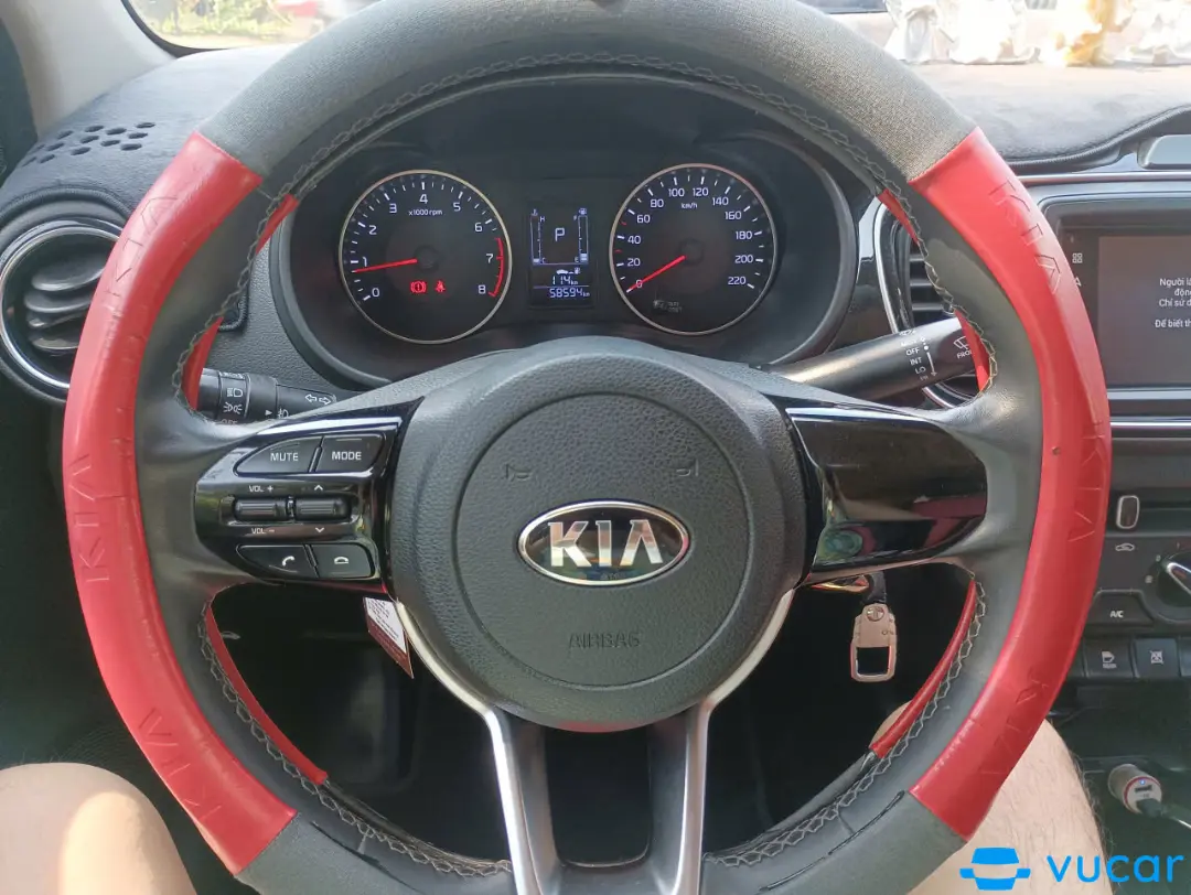 Kia Soluto 1.4 AT Deluxe 2020 - Nội thất 4