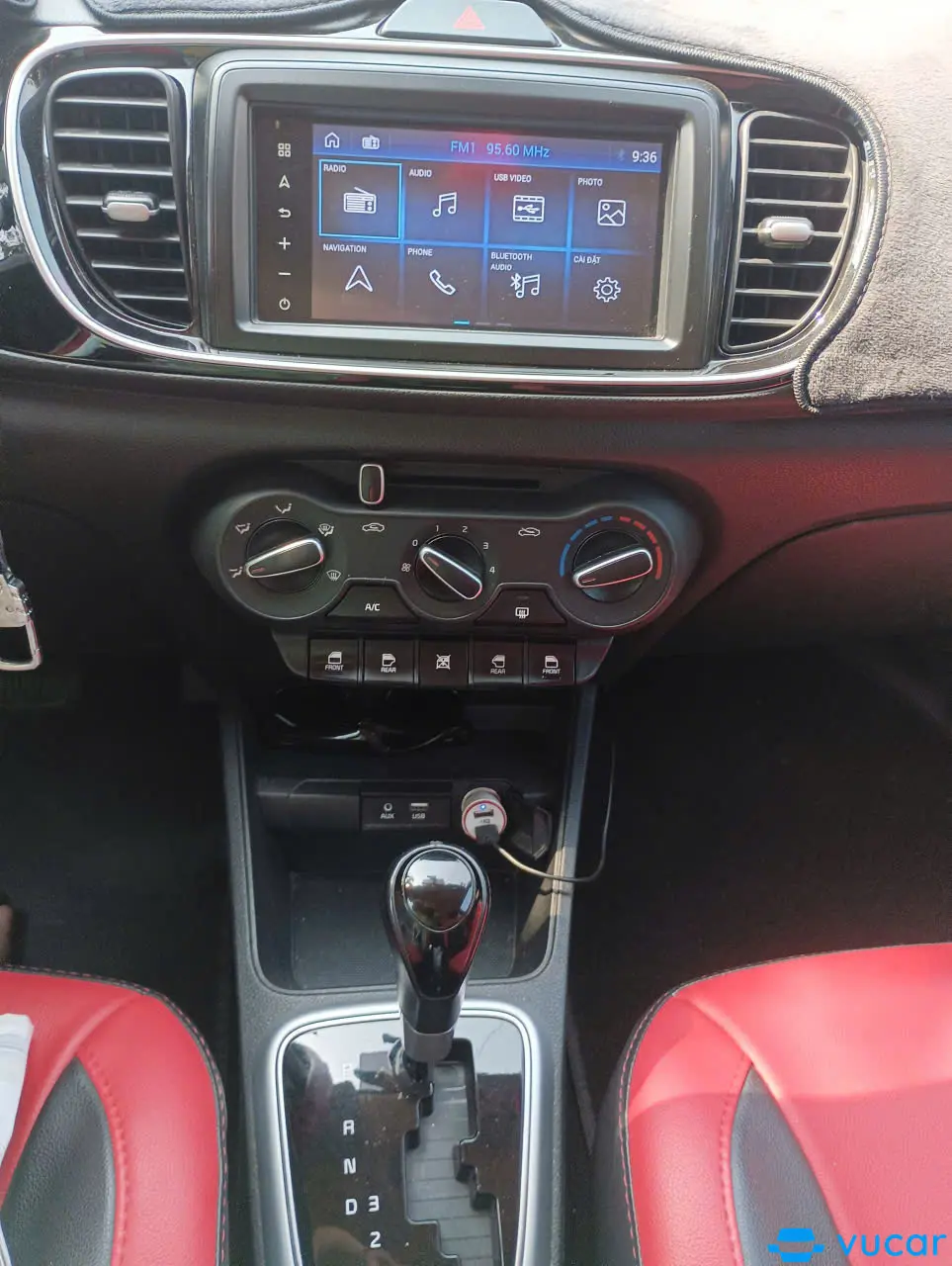 Kia Soluto 1.4 AT Deluxe 2020 - Nội thất 5