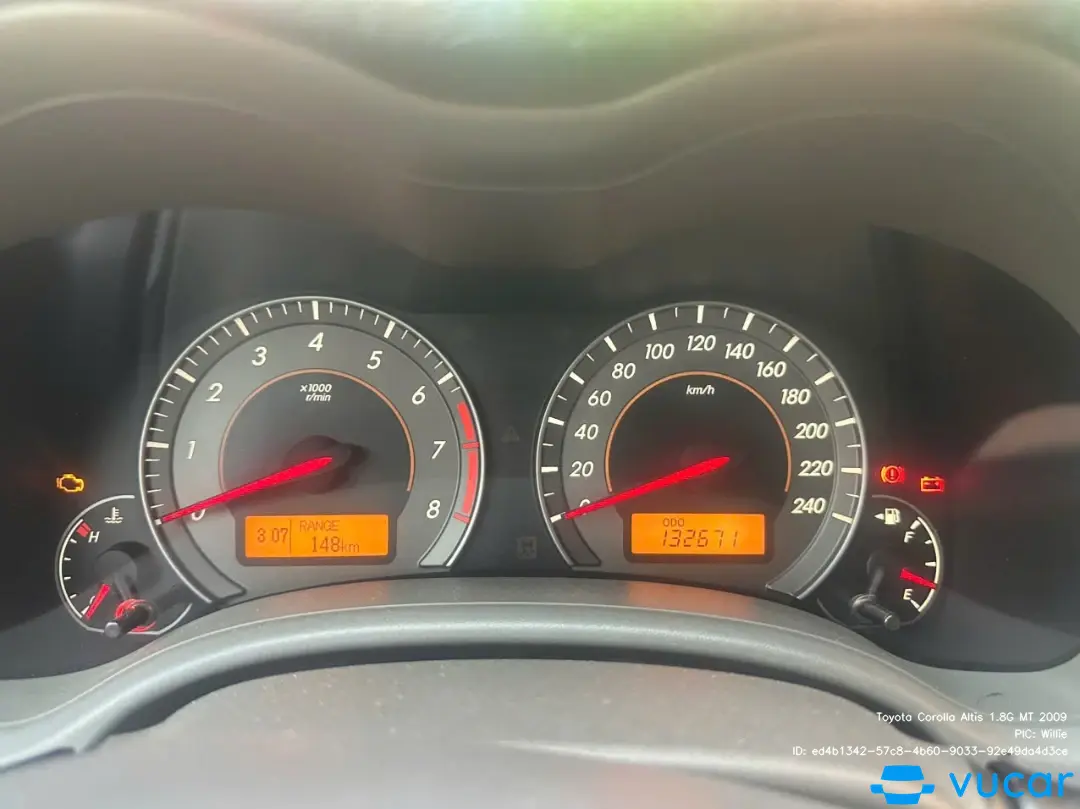 Toyota Corolla Altis 1.8G MT 2009 - Nội thất 2