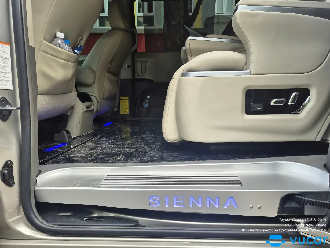 Toyota Sienna LE 3.5 2014 - Nội thất 18