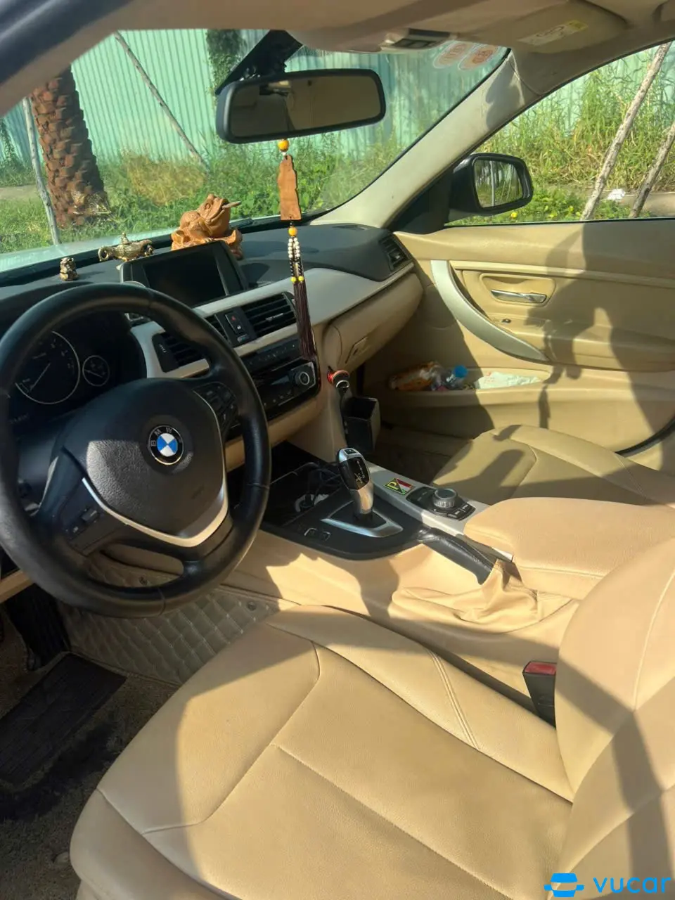 BMW 320i 2016 - Nội thất 5