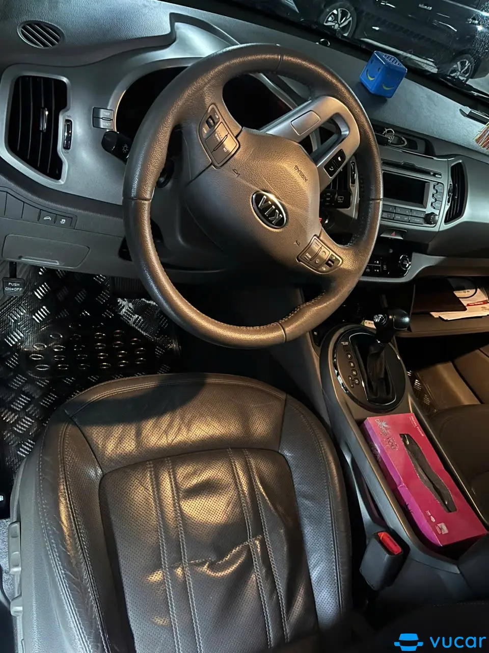 Kia Sportage 2.0 AT 2011 - Nội thất 4