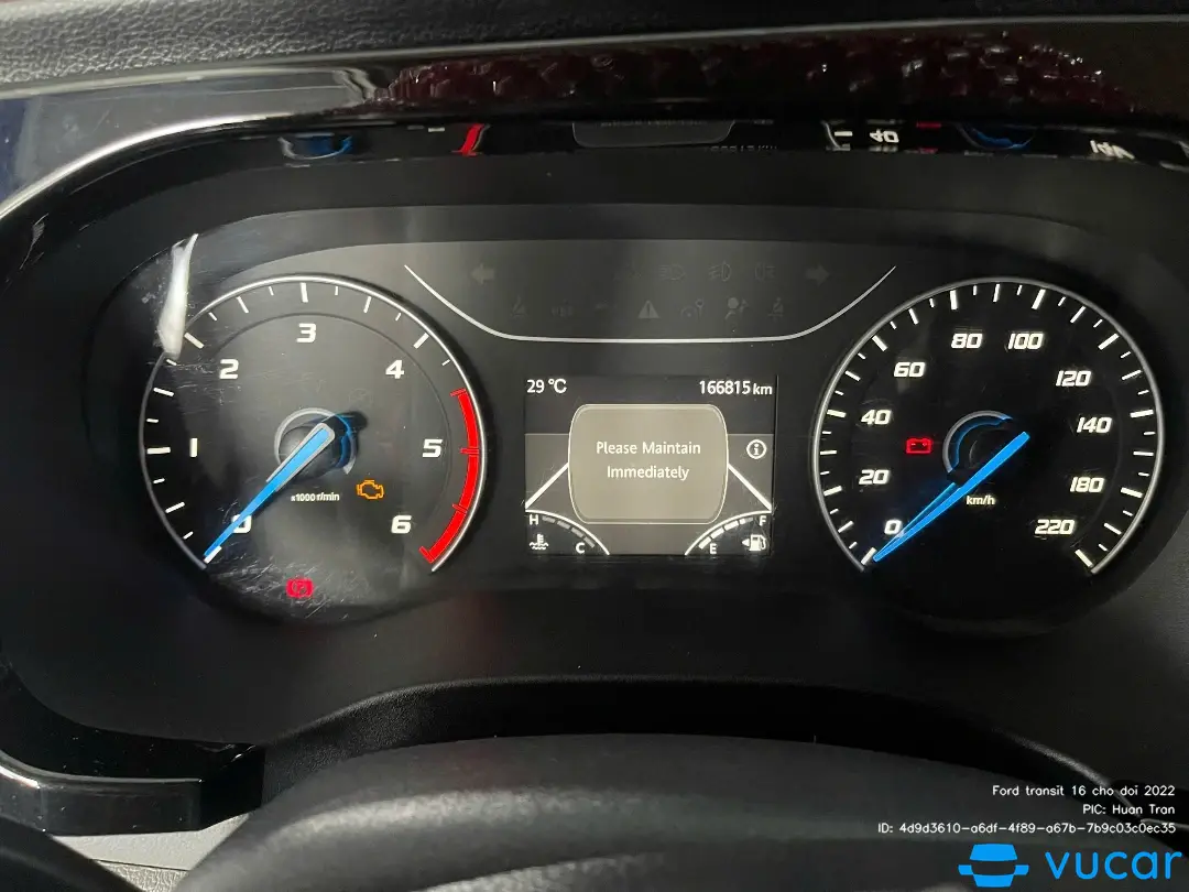 Ford transit 16 chổ doi 2022 - Nội thất 2