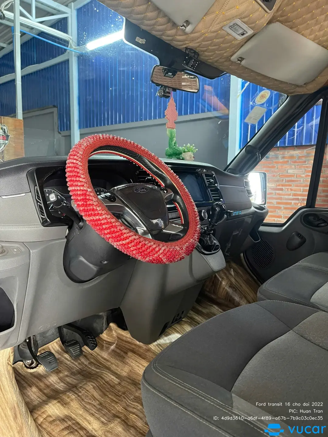 Ford transit 16 chổ doi 2022 - Nội thất 3