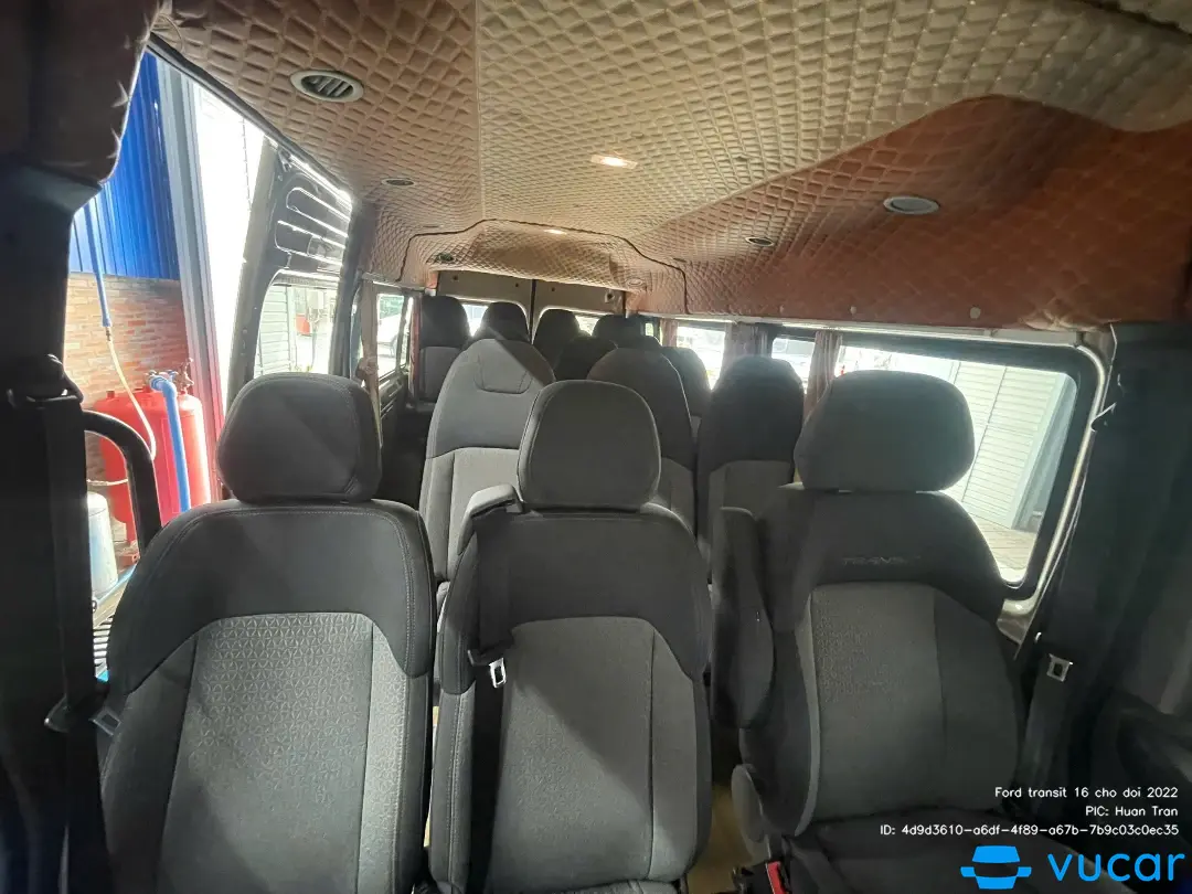 Ford transit 16 chổ doi 2022 - Nội thất 4