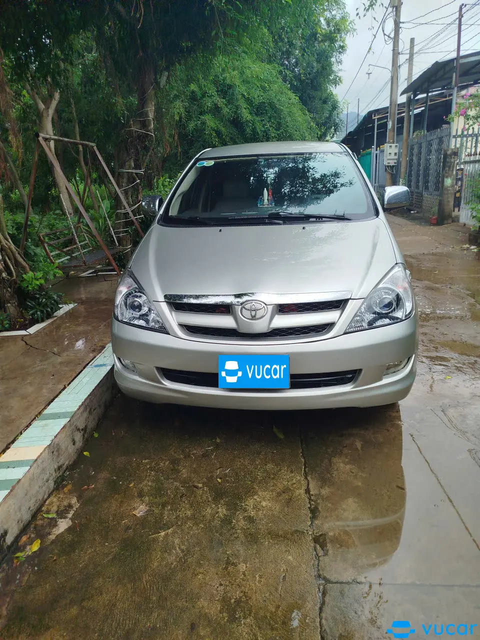 toyota innova G 2008