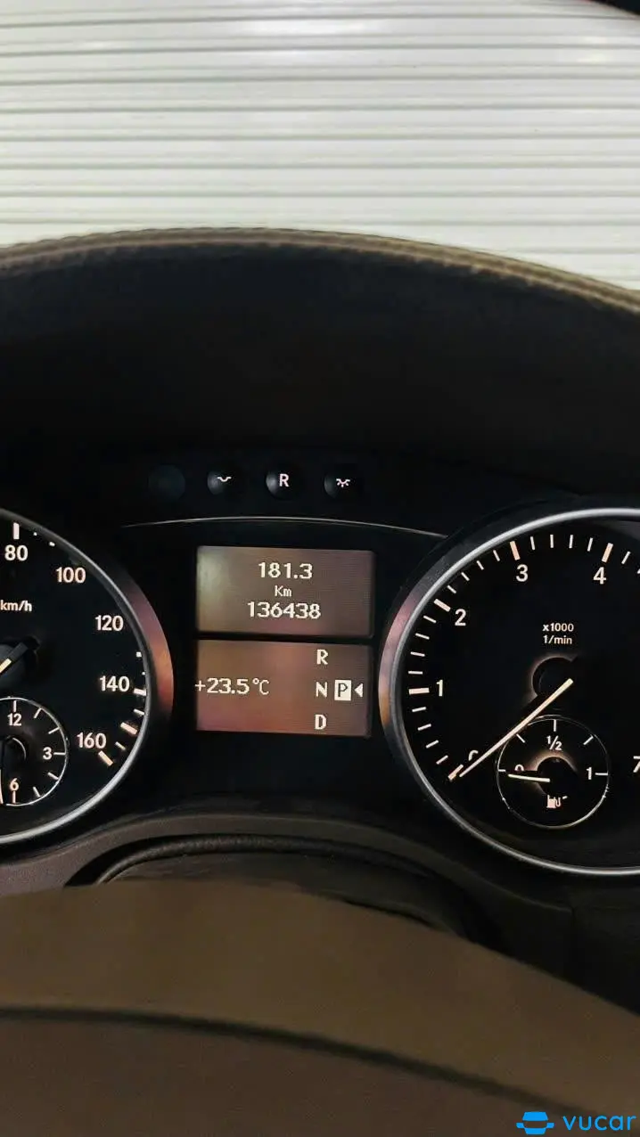 Mercedes Gl 550 4Matic 2009 - Nội thất 1