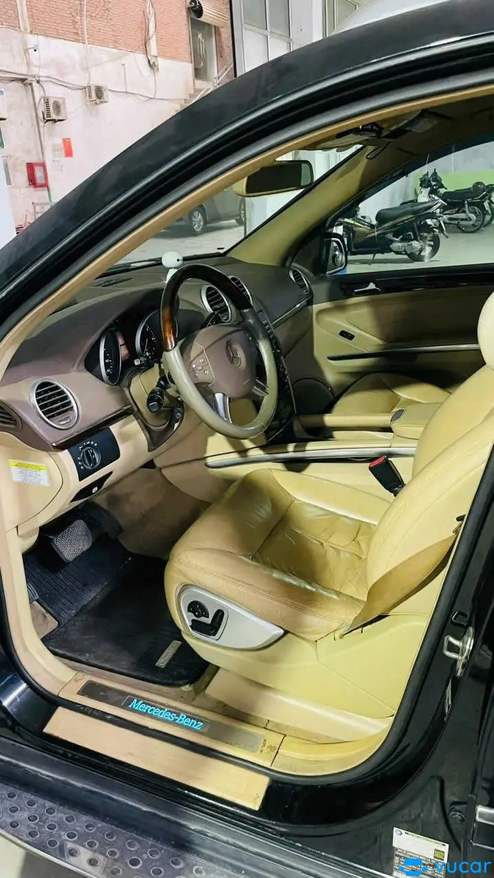 Mercedes Gl 550 4Matic 2009 - Nội thất 2