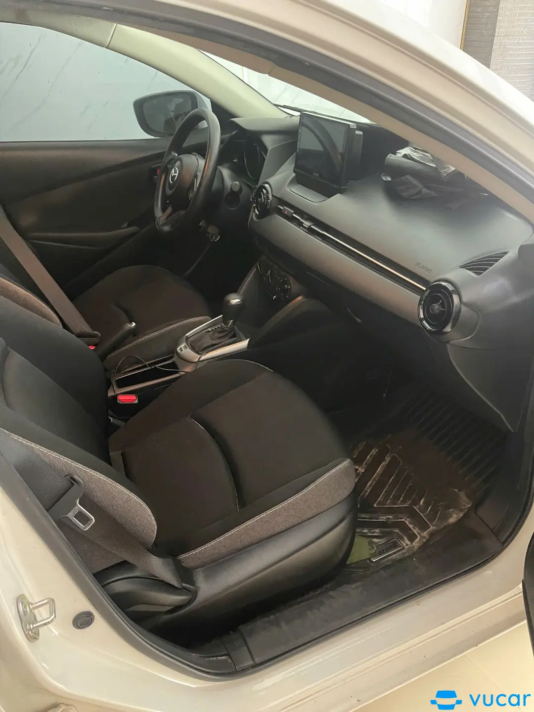 Mazda 2 AT 2024  - Nội thất 3