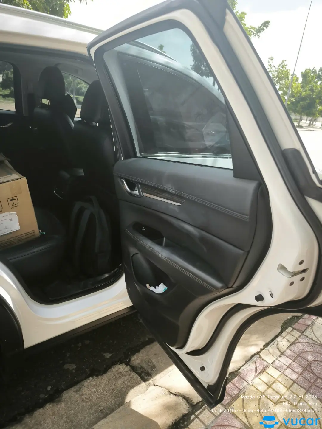 Mazda CX5 Premium 2.0 AT 2023 - Nội thất 2