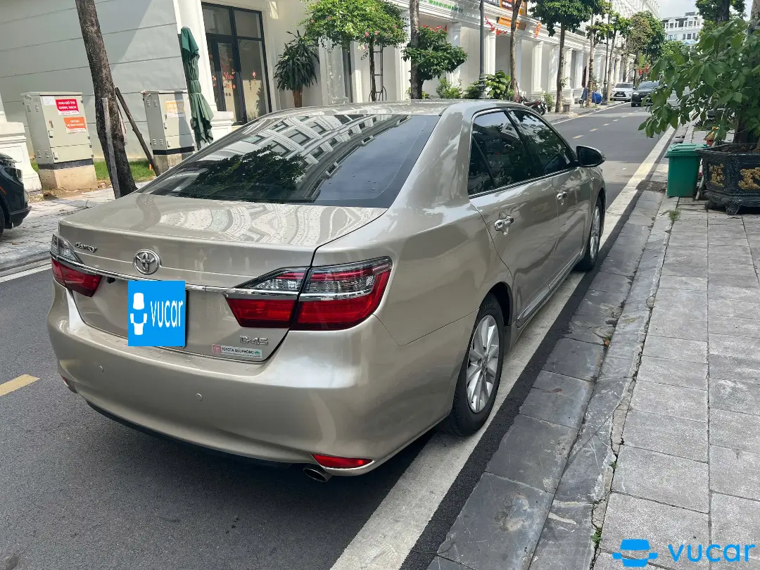 Toyota Camry 2.0 2015 - Ngoại thất 4
