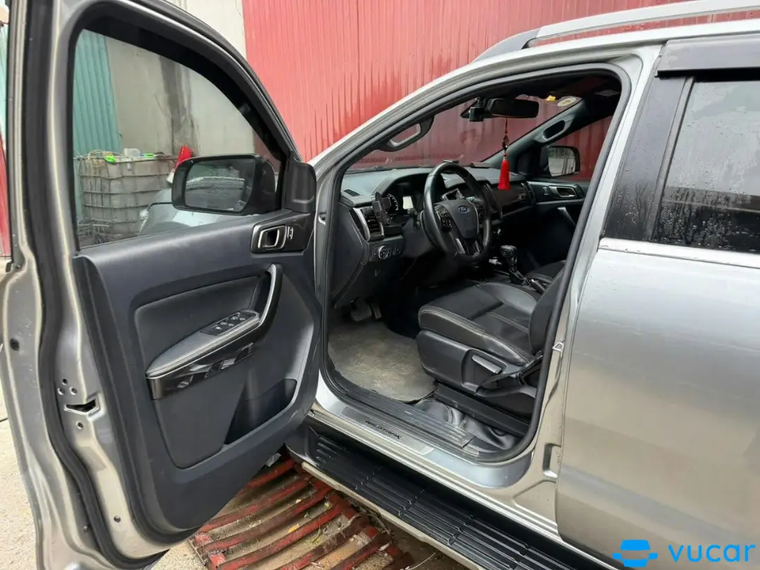 Ford Ranger Wildtrak 2.0L 4x2 AT 2018 - Nội thất 7