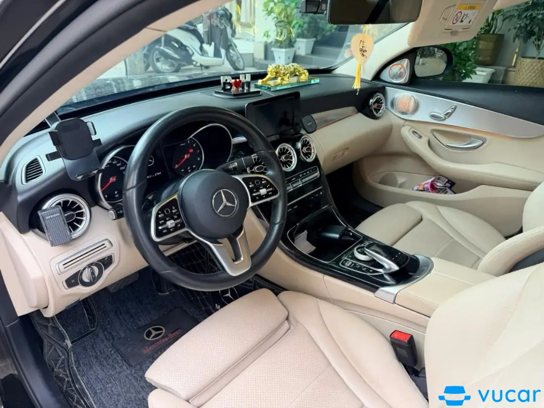 Mercedes C class C180 AMG 2021 - Nội thất 2