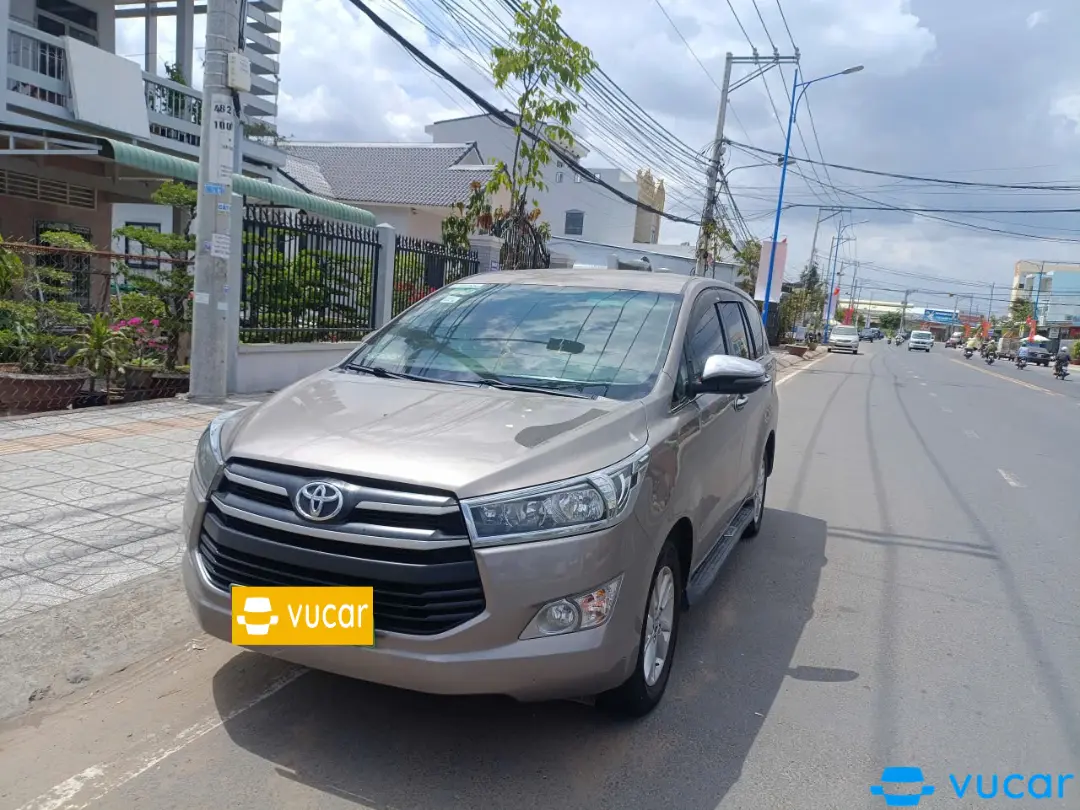 Ảnh xe Toyota Innova 2.0E 2019