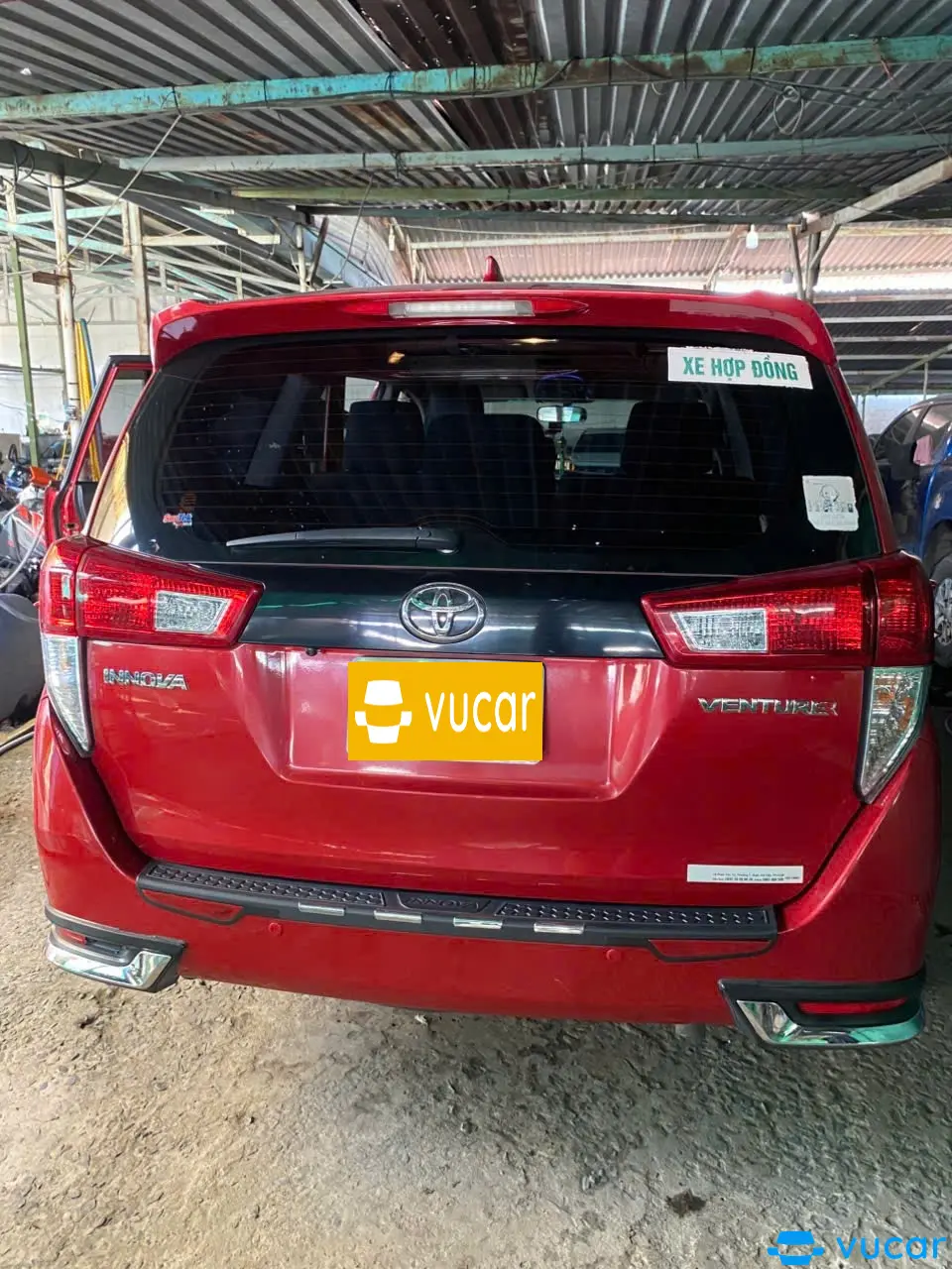 Toyota Innova 2.0 Venturer 2017 - Ngoại thất 1