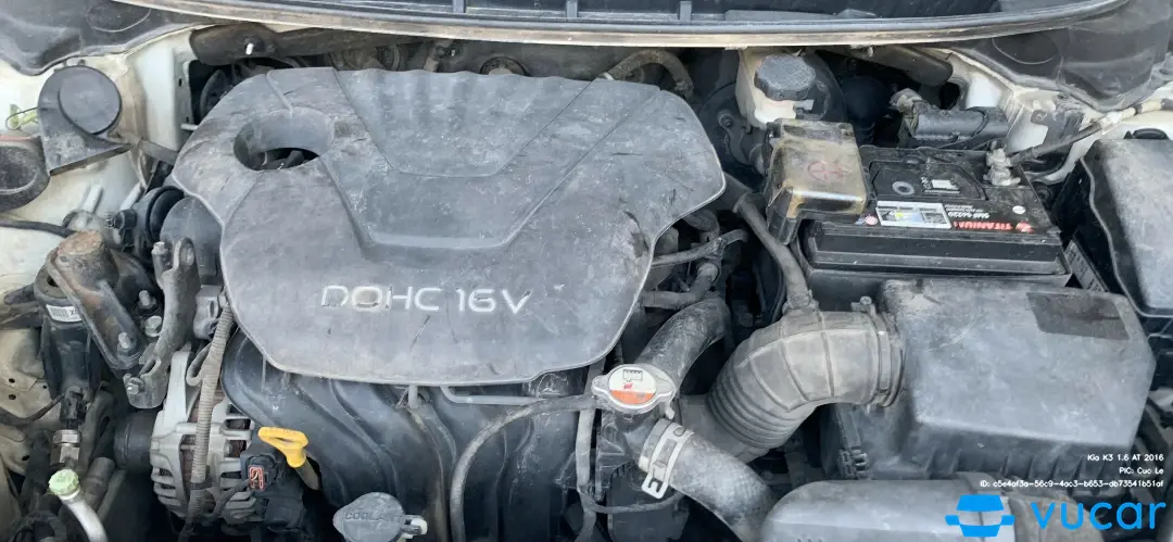 Kia K3 1.6 AT 2016 - Khoang động cơ 1