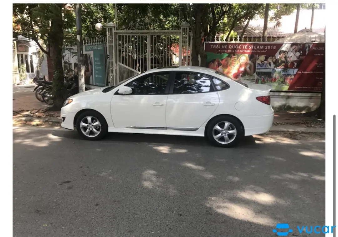 Hyundai Avante 1.6 AT 2015 - Ngoại thất 3