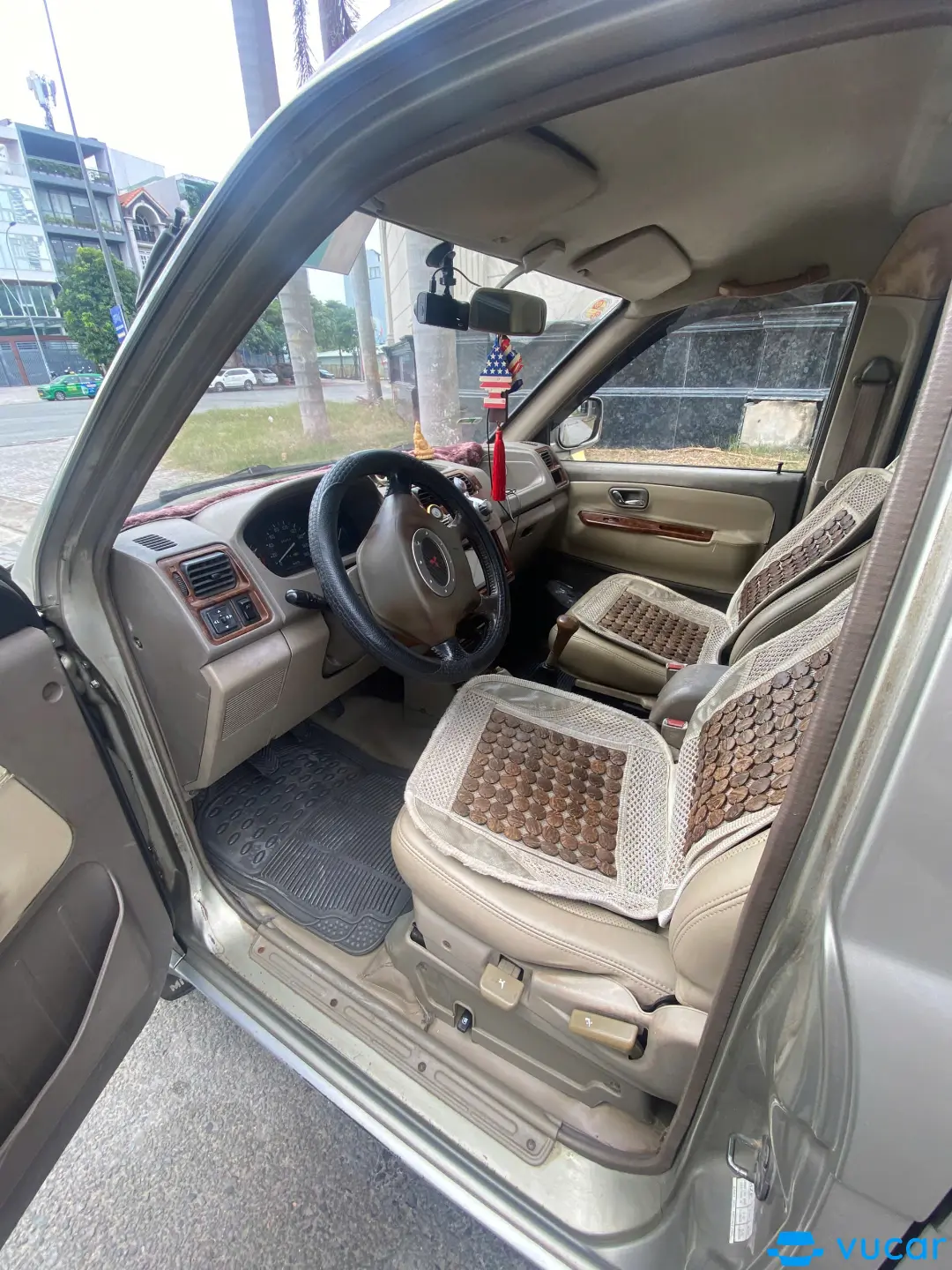 Mitsubishi Jolie số sàn 2004 - Nội thất 2