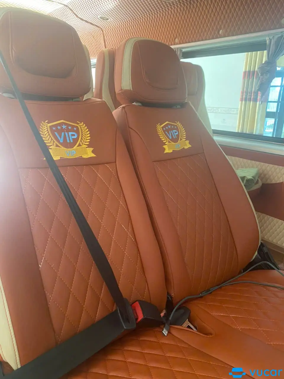 Ford Transit 16 chỗ 2019 - Nội thất 3