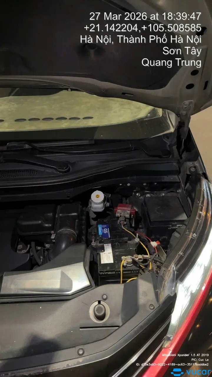 Mitsubishi Xpander 1.5 AT 2019 - Khoang động cơ 1