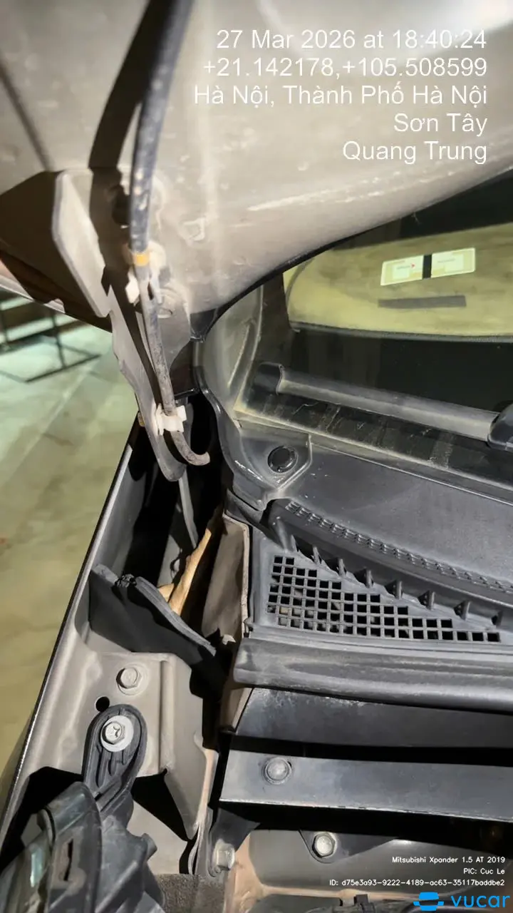 Mitsubishi Xpander 1.5 AT 2019 - Khoang động cơ 4