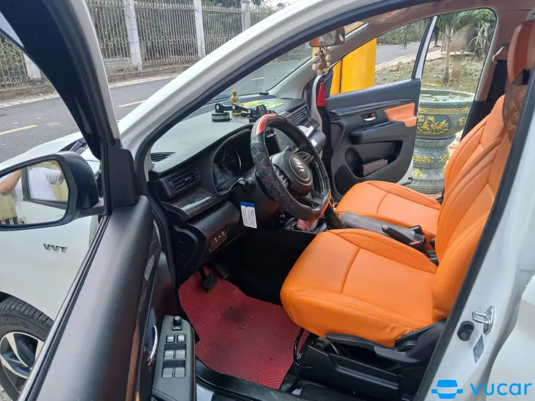 Suzuki Ertiga Hybrid Sport 1.5 AT 2022 - Nội thất 1