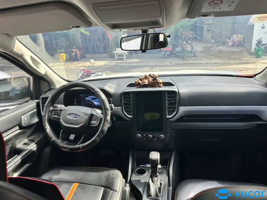 Ford Ranger XLS 2.0L 4x2 AT 2022 - Nội thất 1